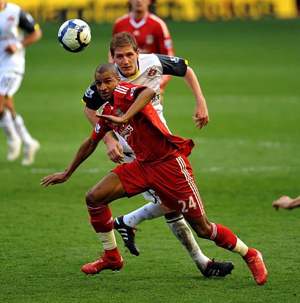 范晓冬：中超看着水平不高但也不是随便就能踢的，场上全是球油子.