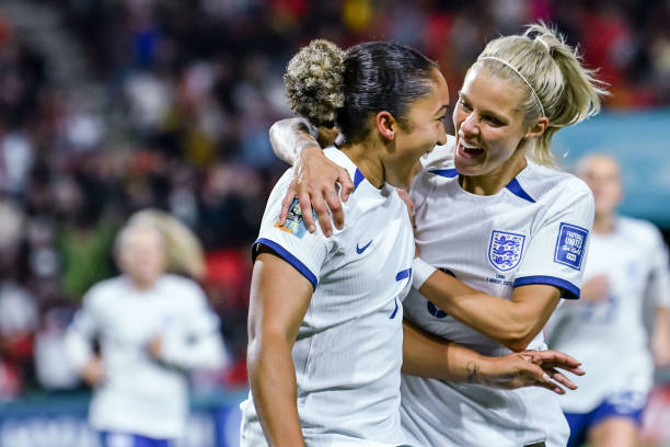 推动东亚地 推动东亚地